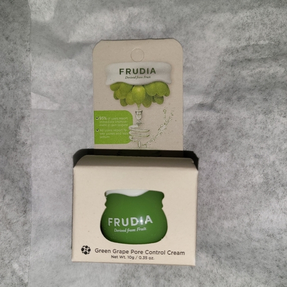 Frudia Green Grape Pore Control Cream - Picture 3 of 7